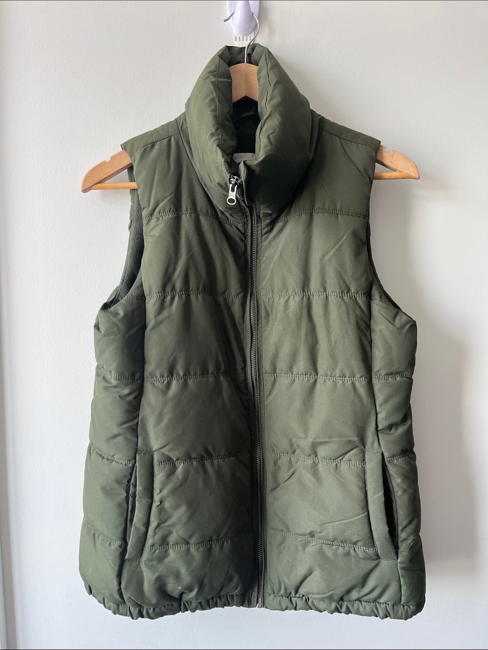 Old Navy Green Quilted Puffer Vest with High Collar Small Petite